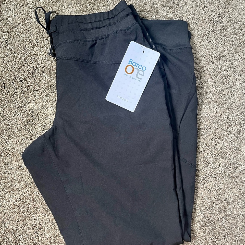 Barco Uniforms Black Scrub Joggers NWT